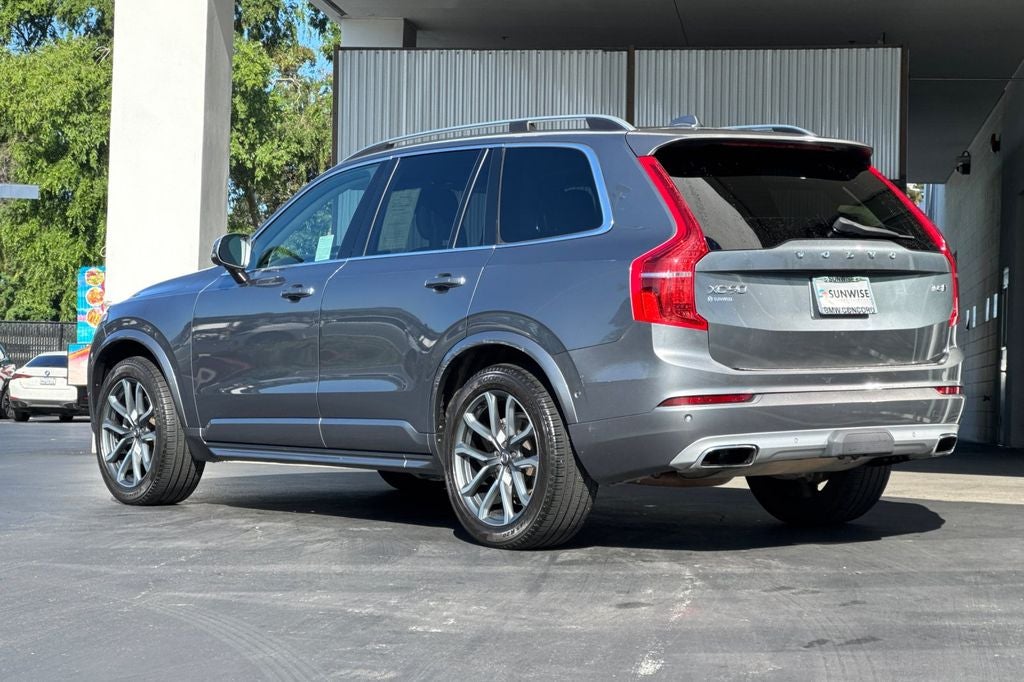 2017 Volvo XC90 T6 Momentum