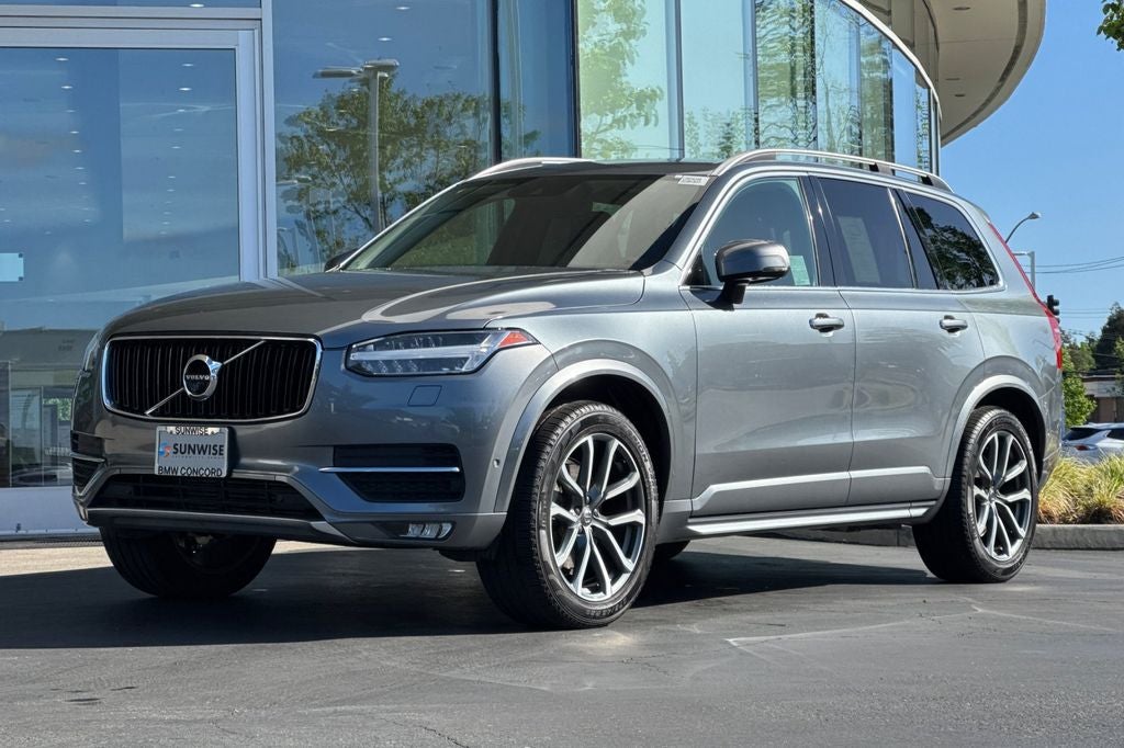 2017 Volvo XC90 T6 Momentum