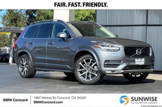 2017 Volvo XC90 T6 Momentum