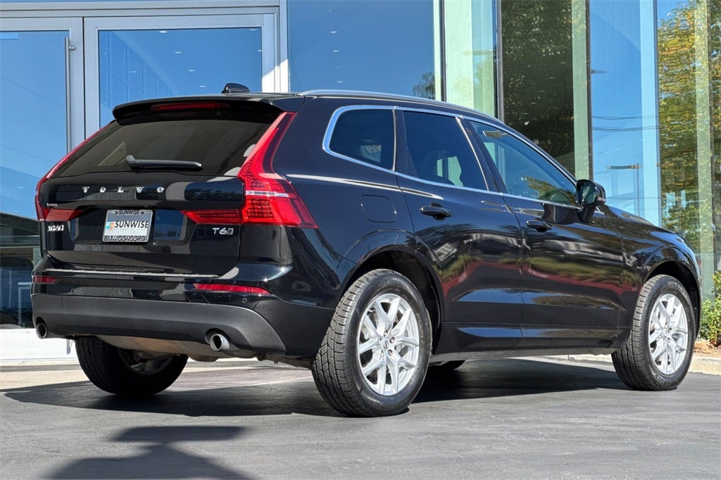2021 Volvo XC60 T6 Momentum