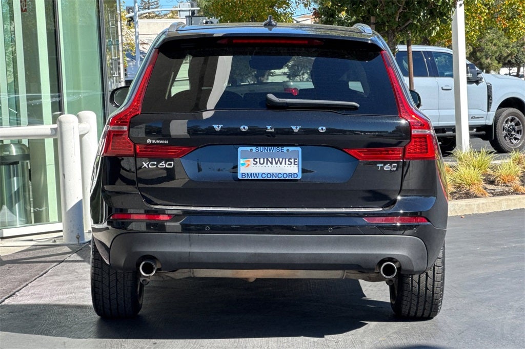 2021 Volvo XC60 T6 Momentum