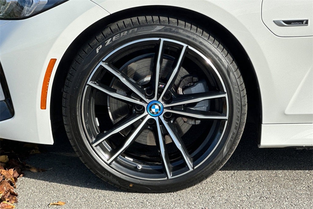 2023 BMW 3 Series 330e iPerformance