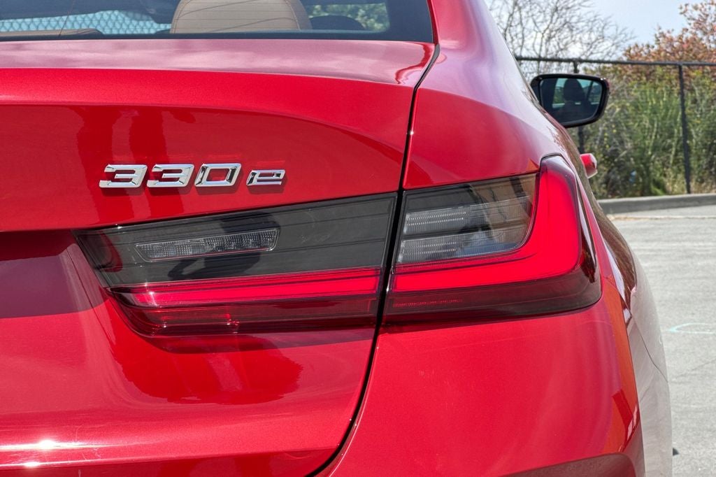 2024 BMW 3 Series 330e iPerformance
