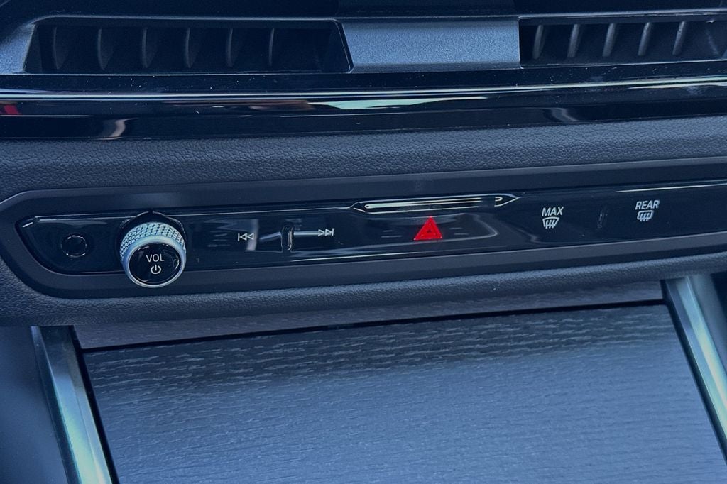 2025 BMW 3 Series M340i