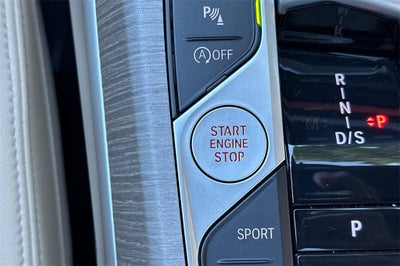 2025 BMW 3 Series 330i