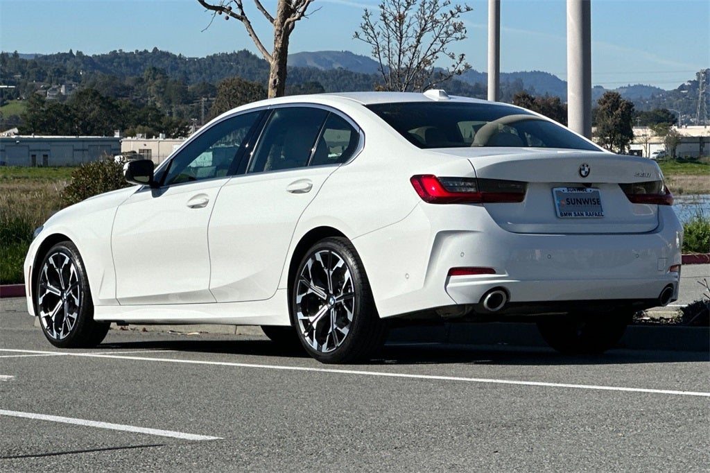 2025 BMW 3 Series 330i