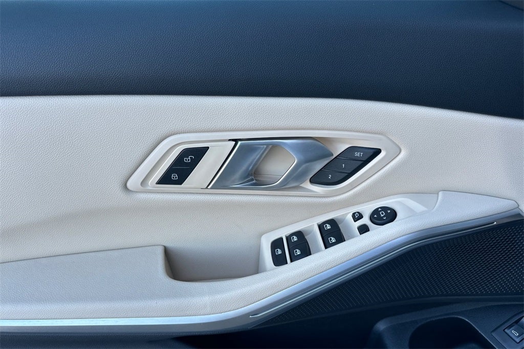 2025 BMW 3 Series 330i