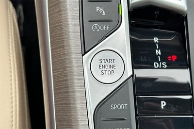 2025 BMW 3 Series 330i