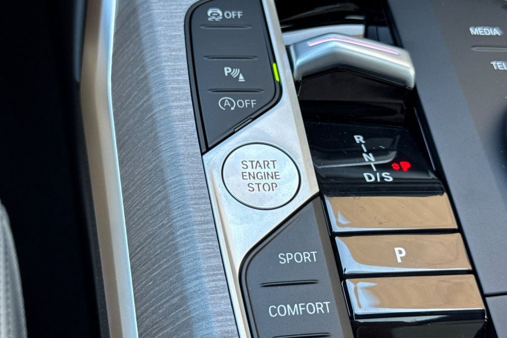 2026 BMW 3 Series 330i