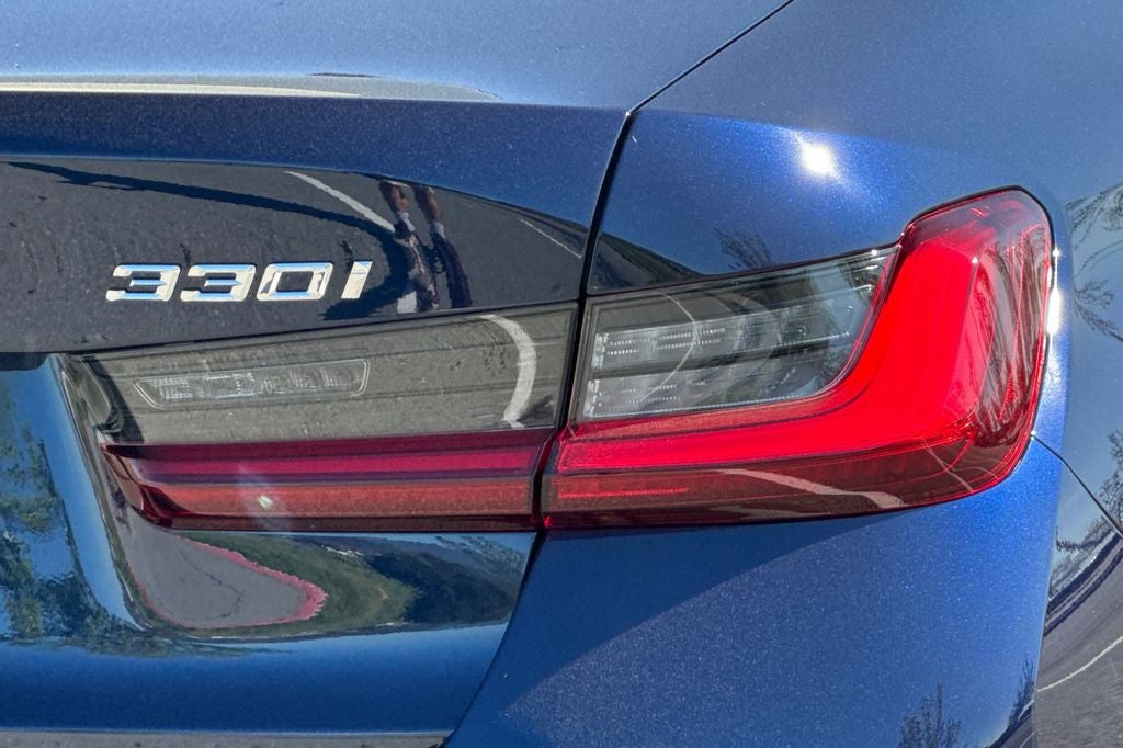 2026 BMW 3 Series 330i