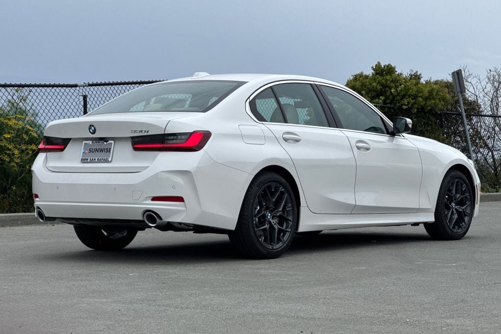 2026 BMW 3 Series 330i