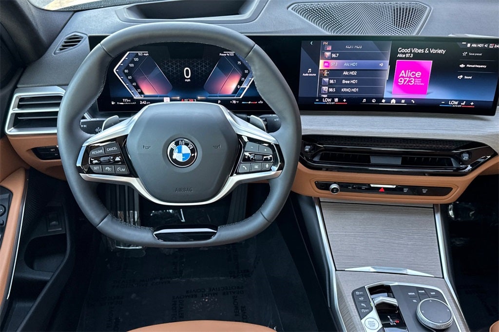 2025 BMW 3 Series 330i