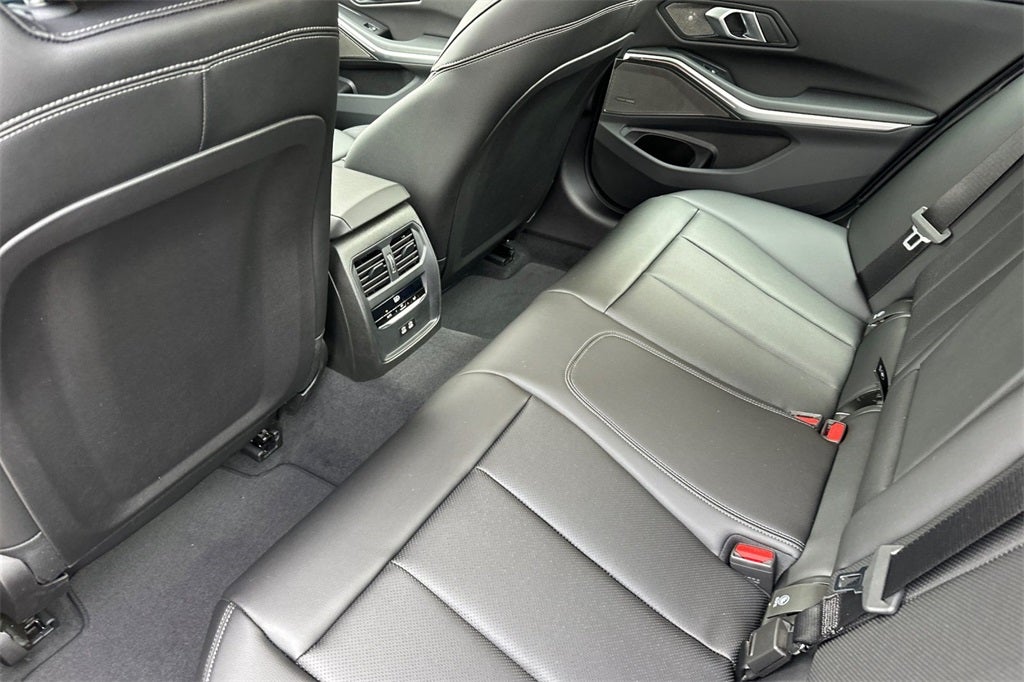 2026 BMW 3 Series 330i