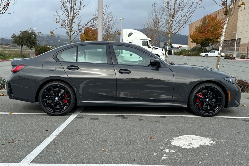 2026 BMW 3 Series 330i