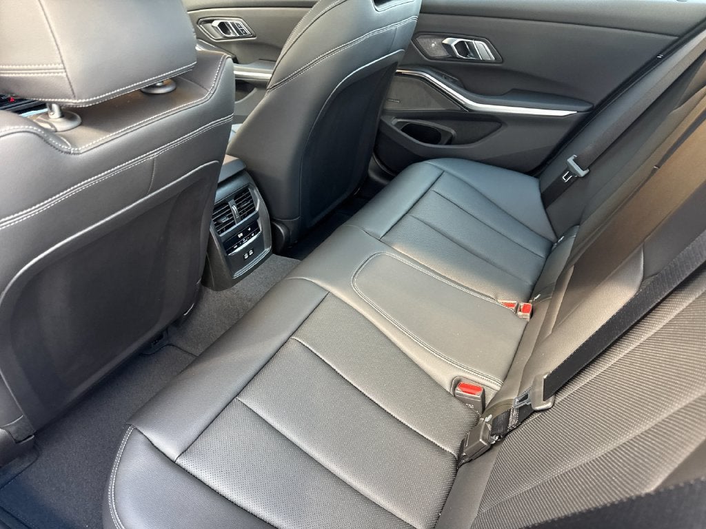 2026 BMW 3 Series 330i