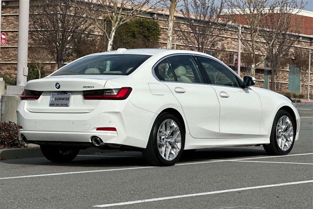 2025 BMW 3 Series 330i