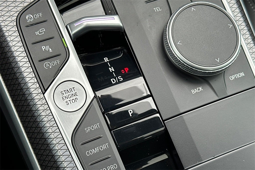 2025 BMW 3 Series 330i