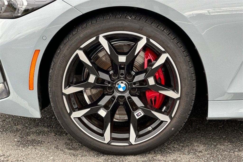 2025 BMW 3 Series 330i