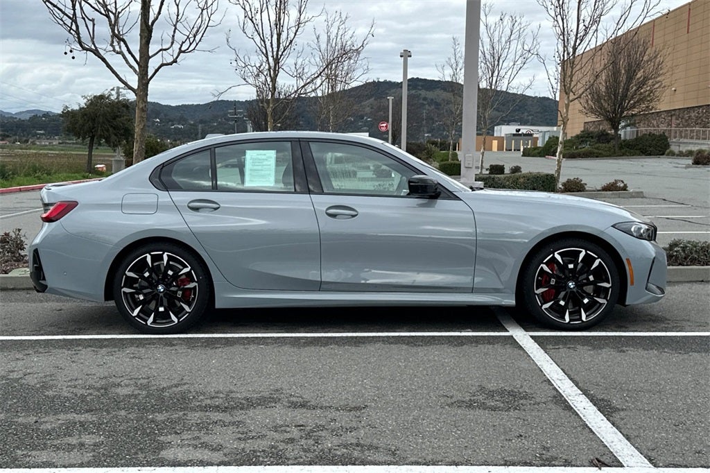 2025 BMW 3 Series 330i