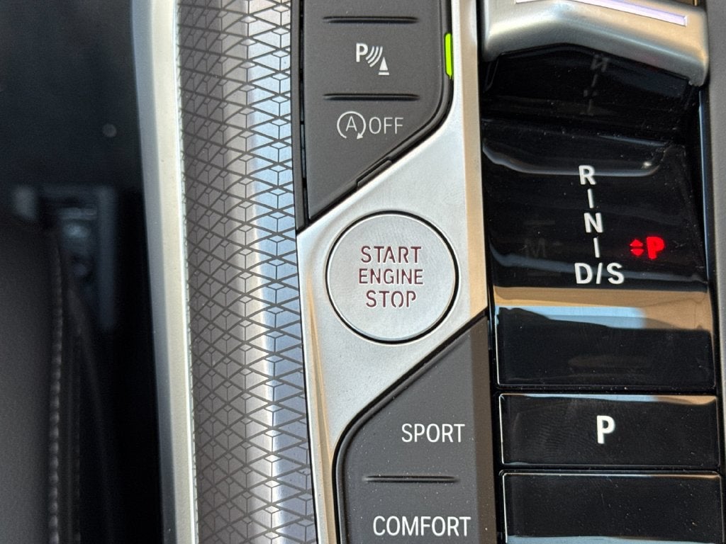 2026 BMW 3 Series 330i