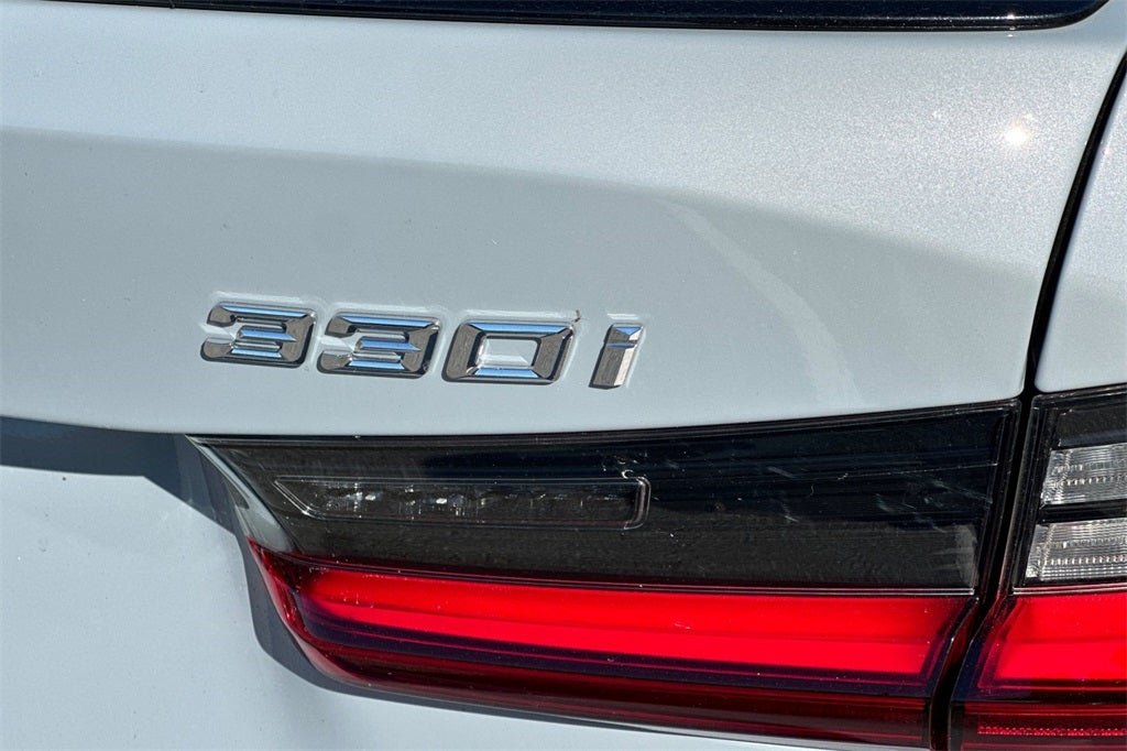 2026 BMW 3 Series 330i