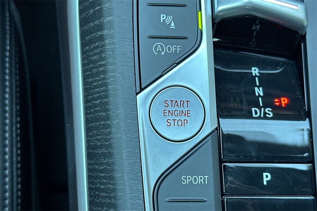 2026 BMW 3 Series 330i