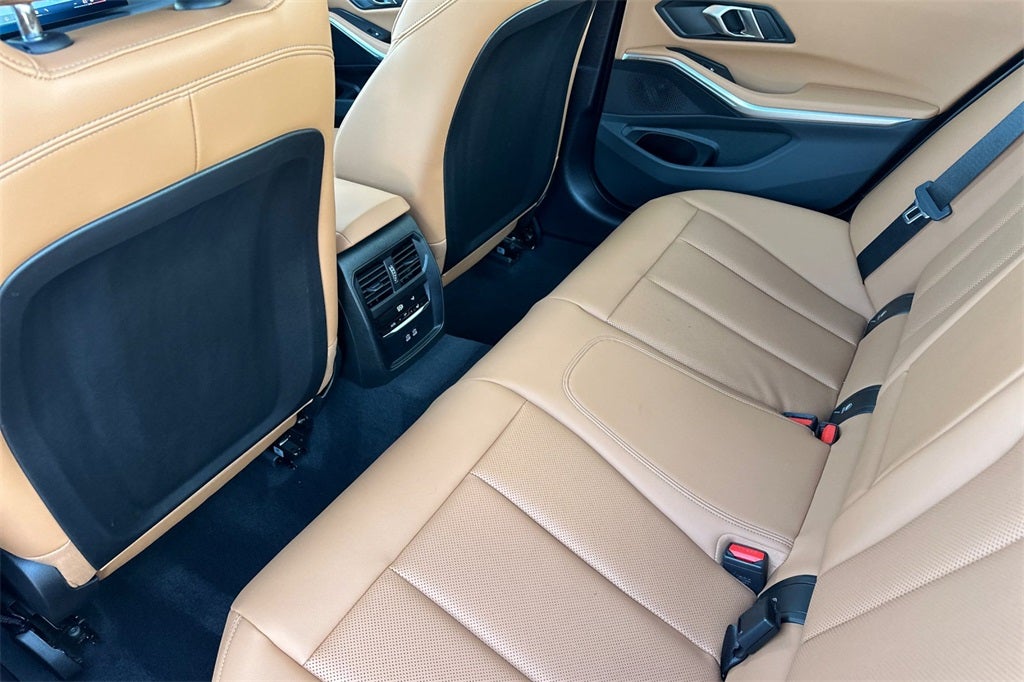 2025 BMW 3 Series 330i