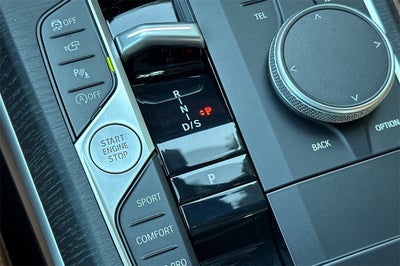 2025 BMW 3 Series 330i