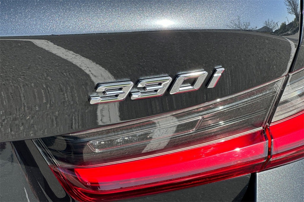 2025 BMW 3 Series 330i