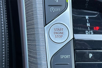 2025 BMW 3 Series 330i