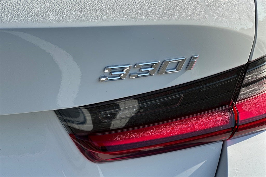 2025 BMW 3 Series 330i