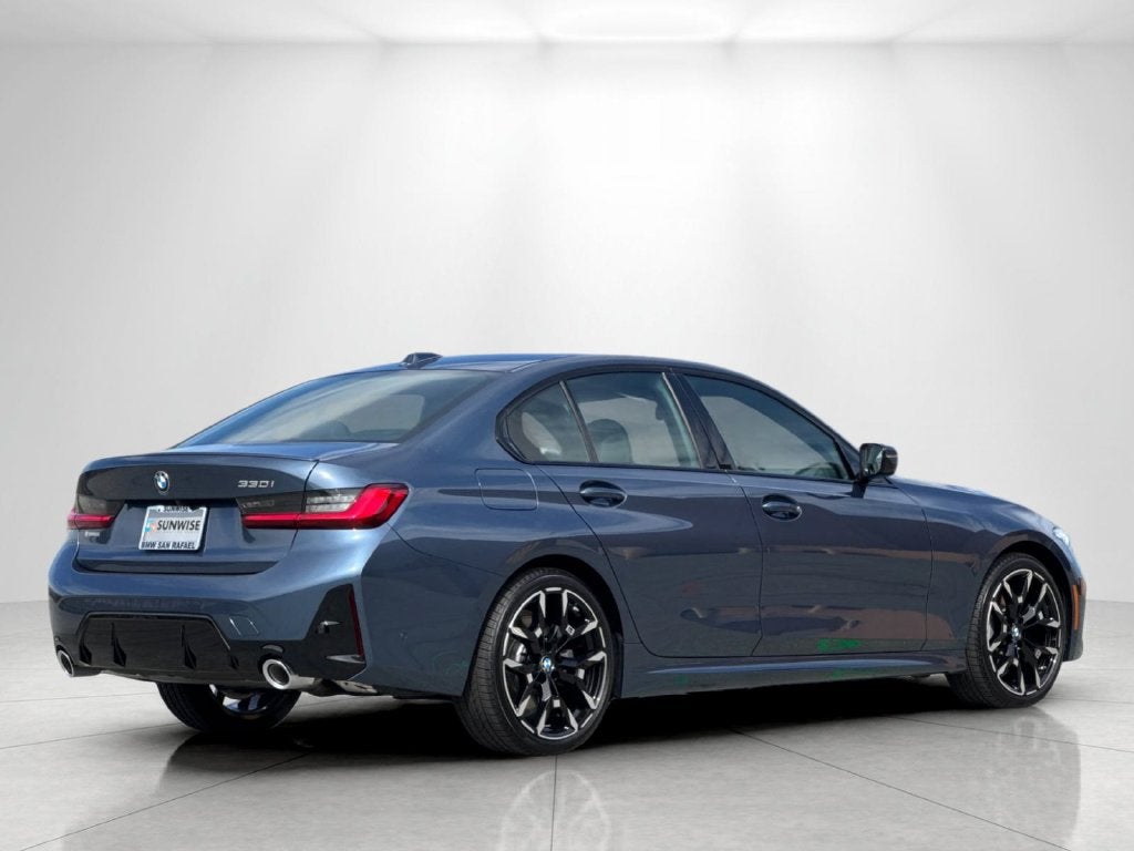 2026 BMW 3 Series 330i