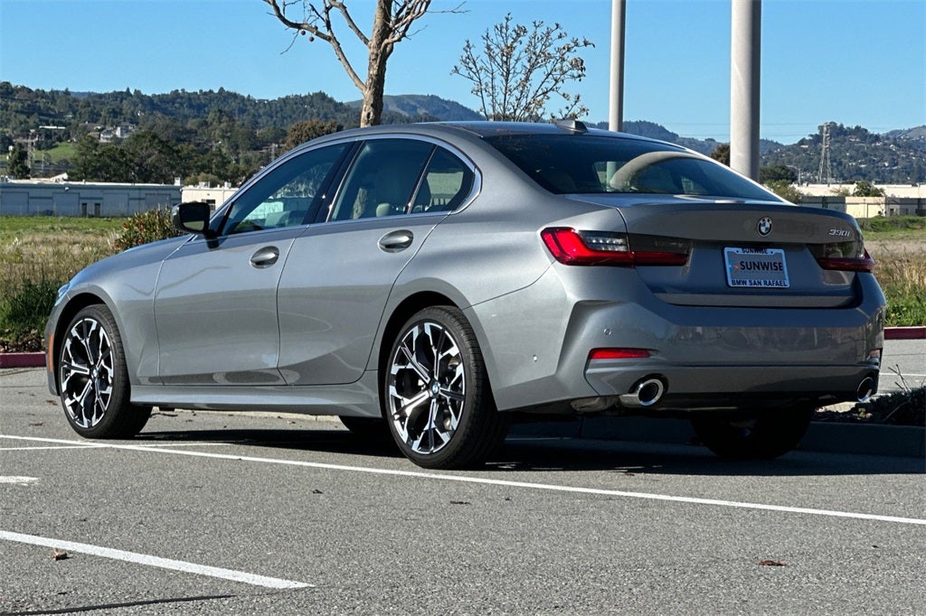 2025 BMW 3 Series 330i