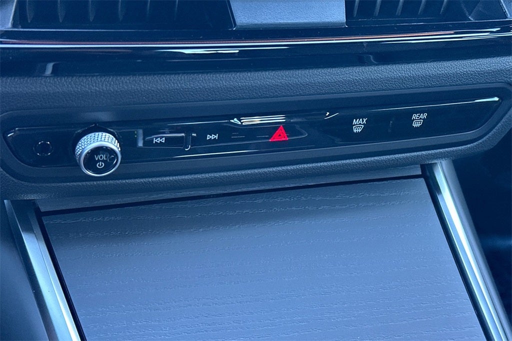 2026 BMW 3 Series 330i