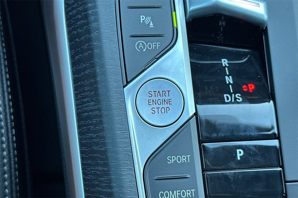 2026 BMW 3 Series 330i