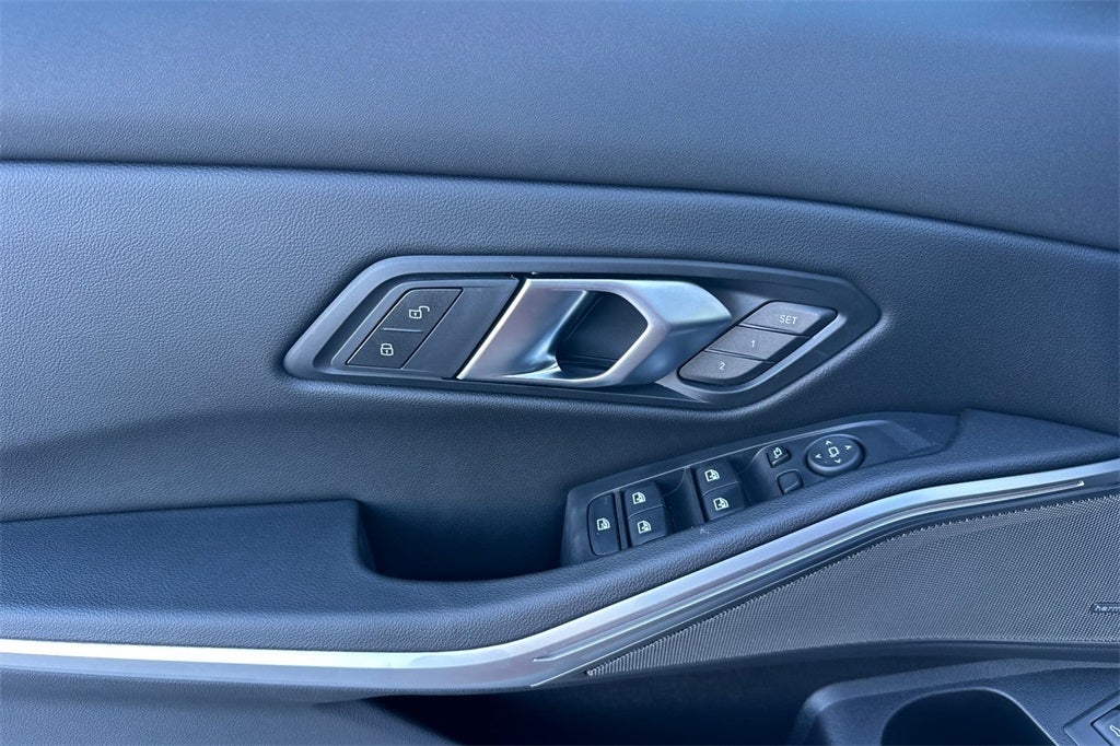 2026 BMW 3 Series 330i