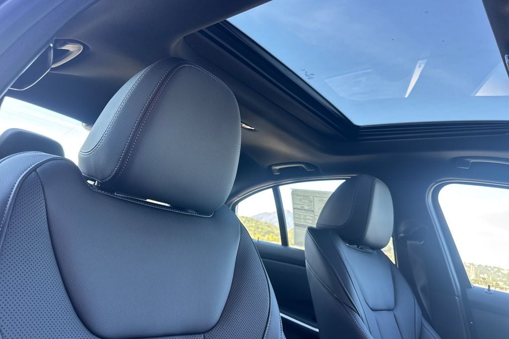 2026 BMW 3 Series 330i