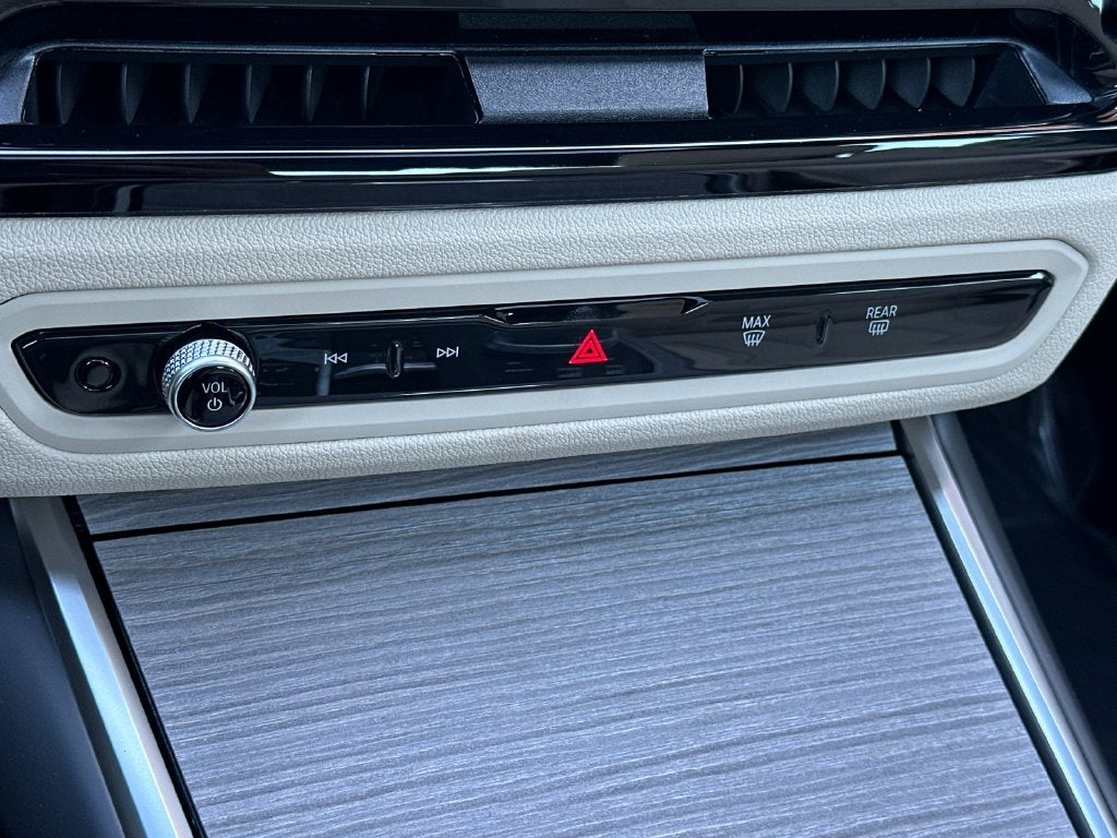 2026 BMW 3 Series 330i