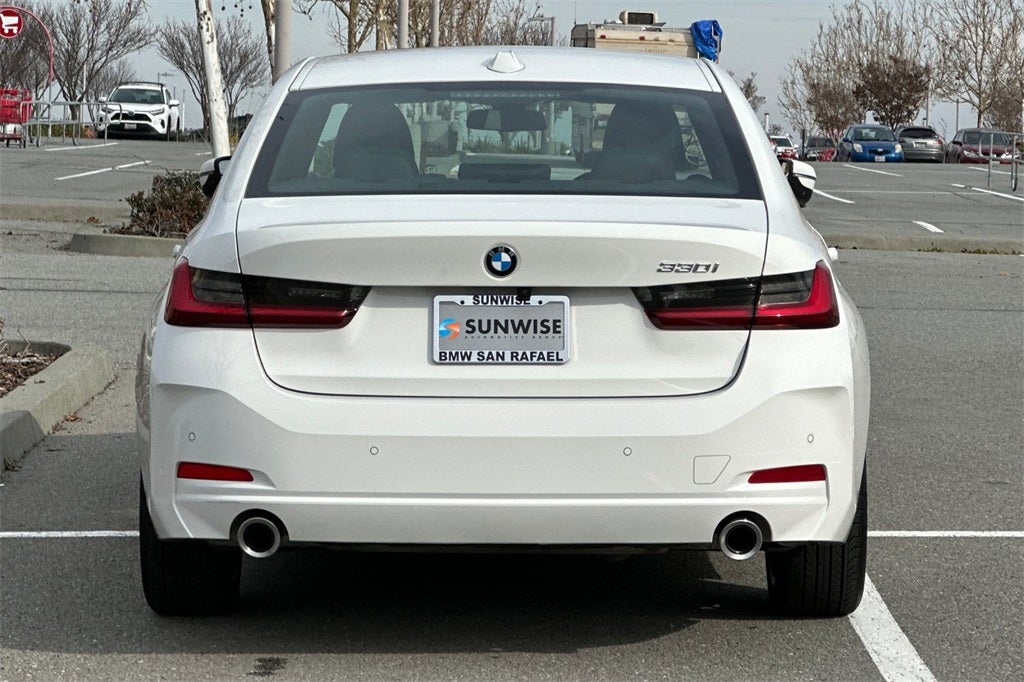 2025 BMW 3 Series 330i