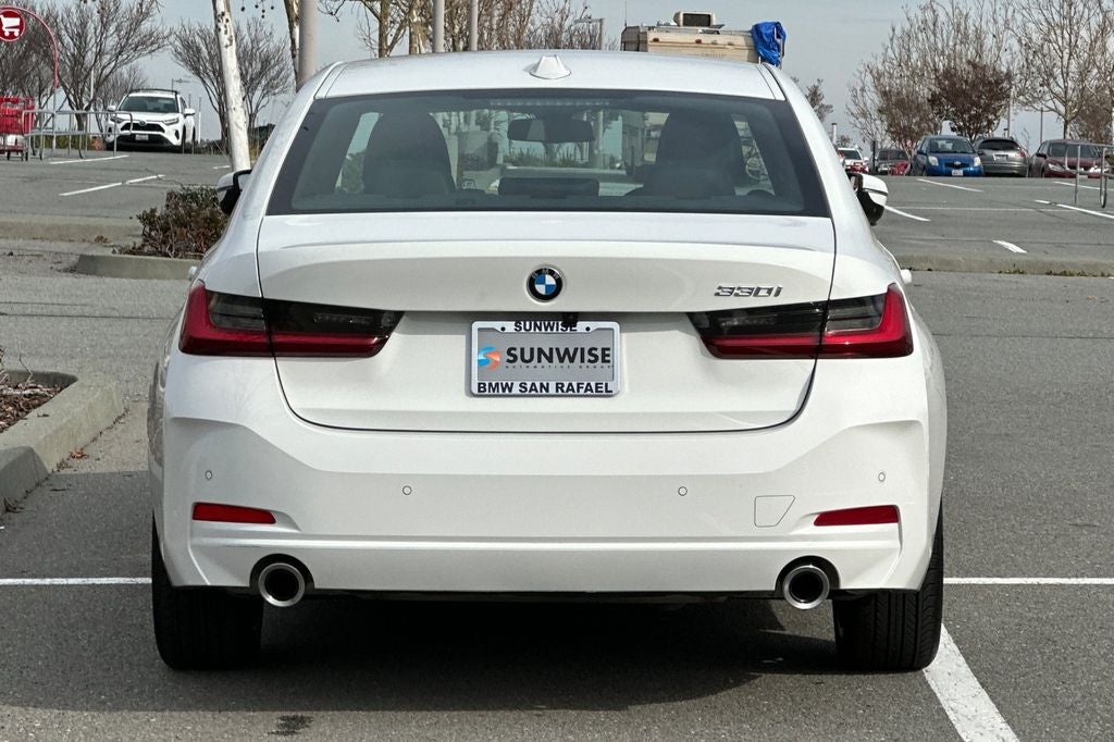 2025 BMW 3 Series 330i