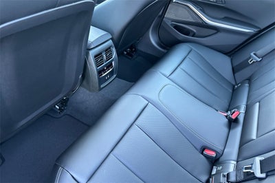 2026 BMW 3 Series 330i