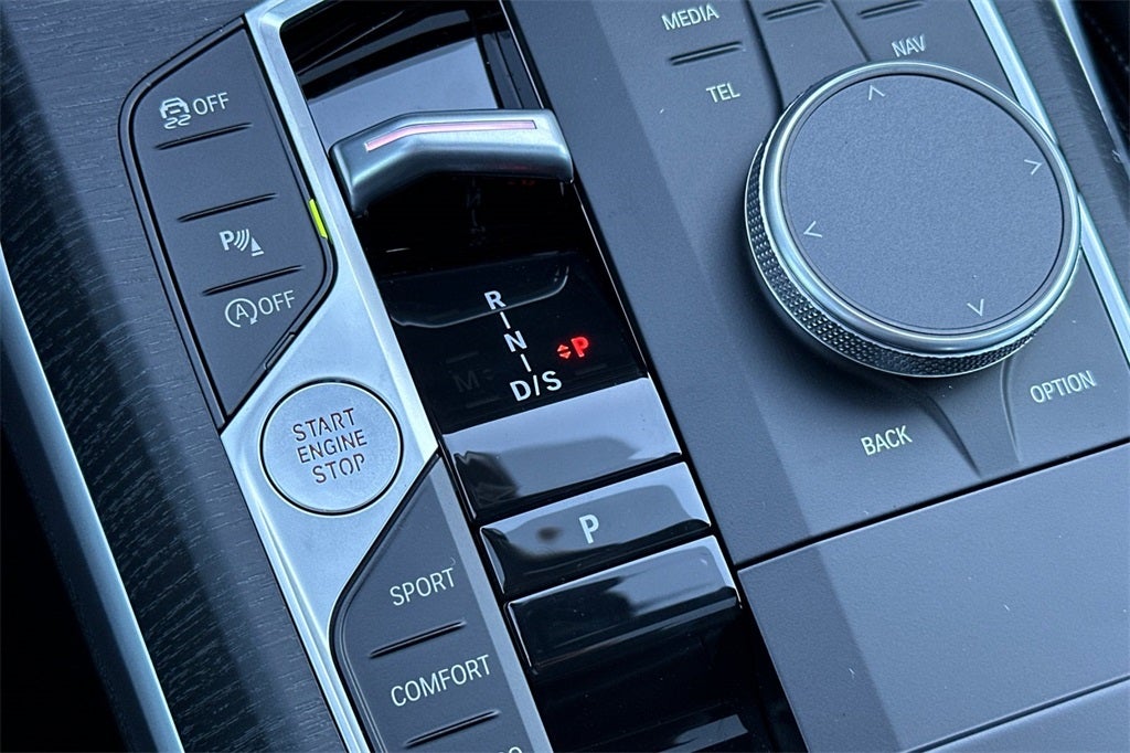 2026 BMW 3 Series 330i