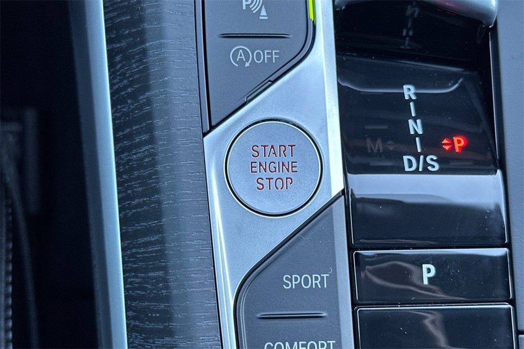 2026 BMW 3 Series 330i