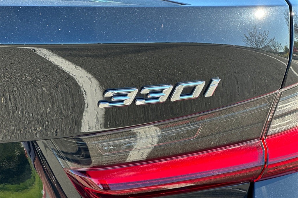 2025 BMW 3 Series 330i