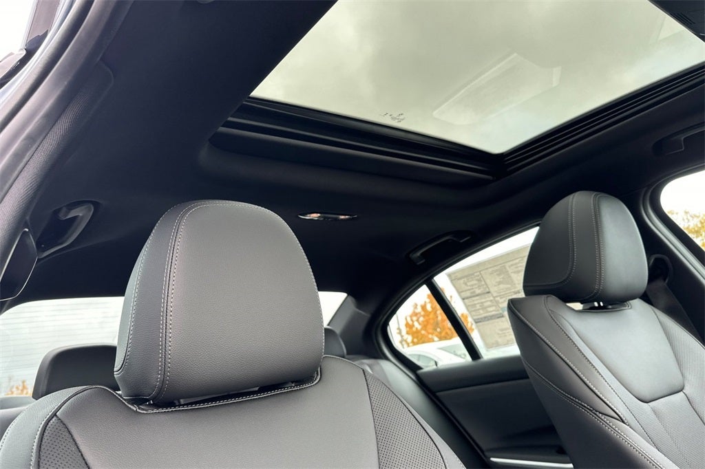 2026 BMW 3 Series 330i