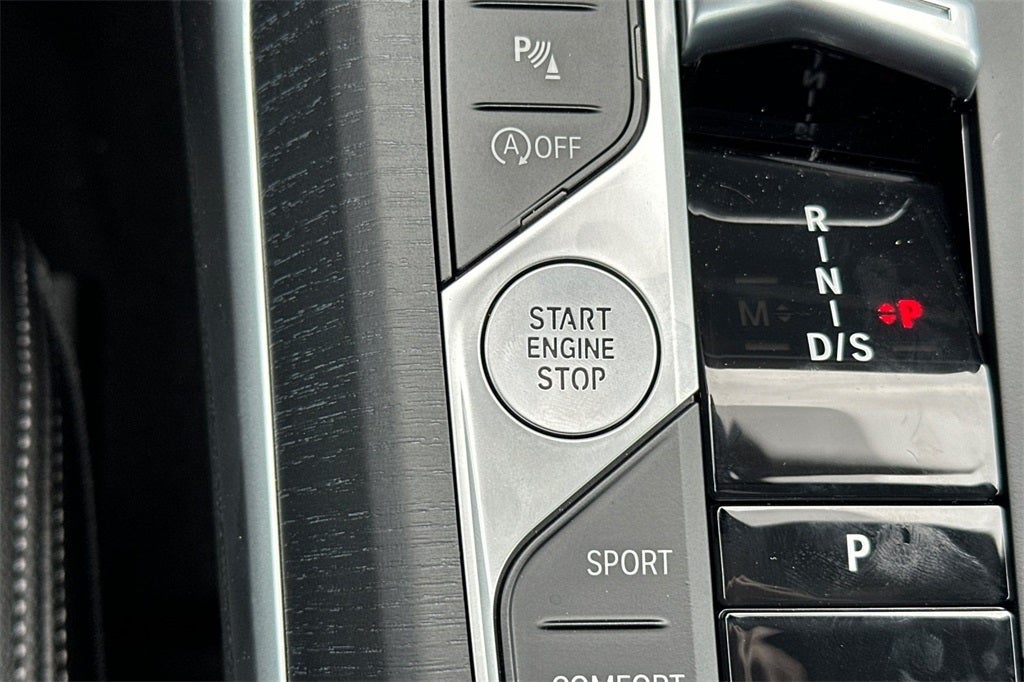 2026 BMW 3 Series 330i