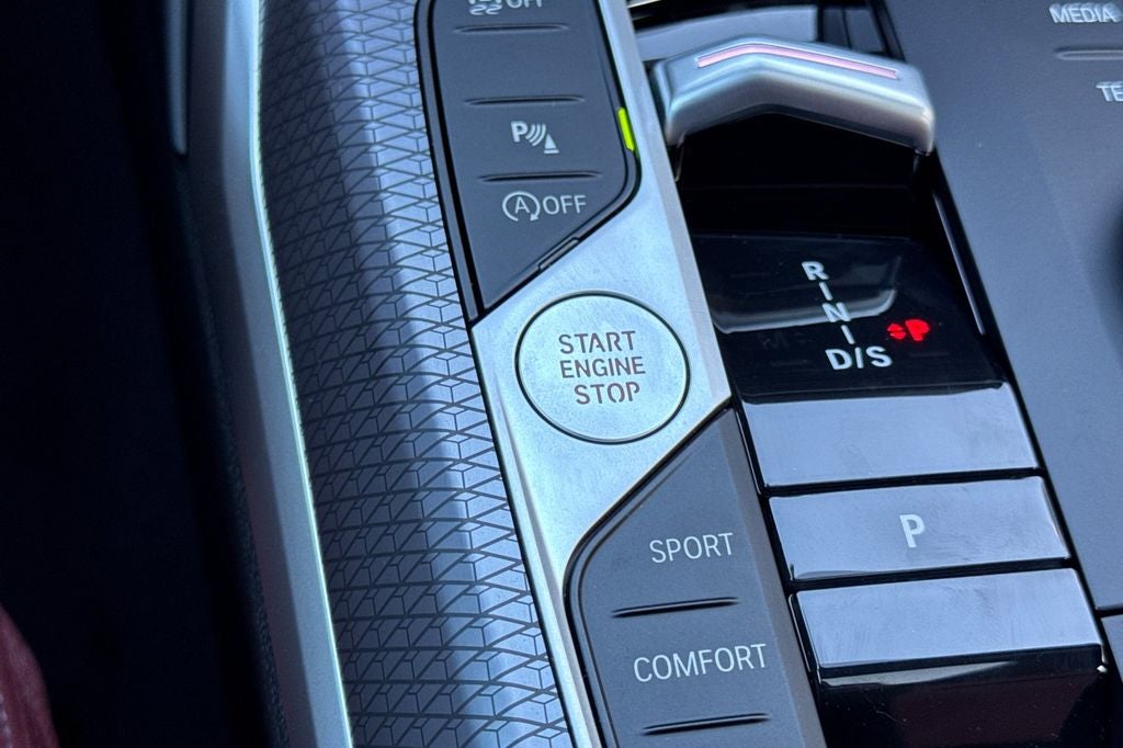 2026 BMW 3 Series 330i