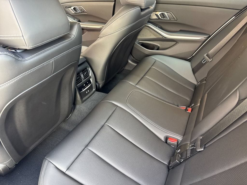 2026 BMW 3 Series 330i