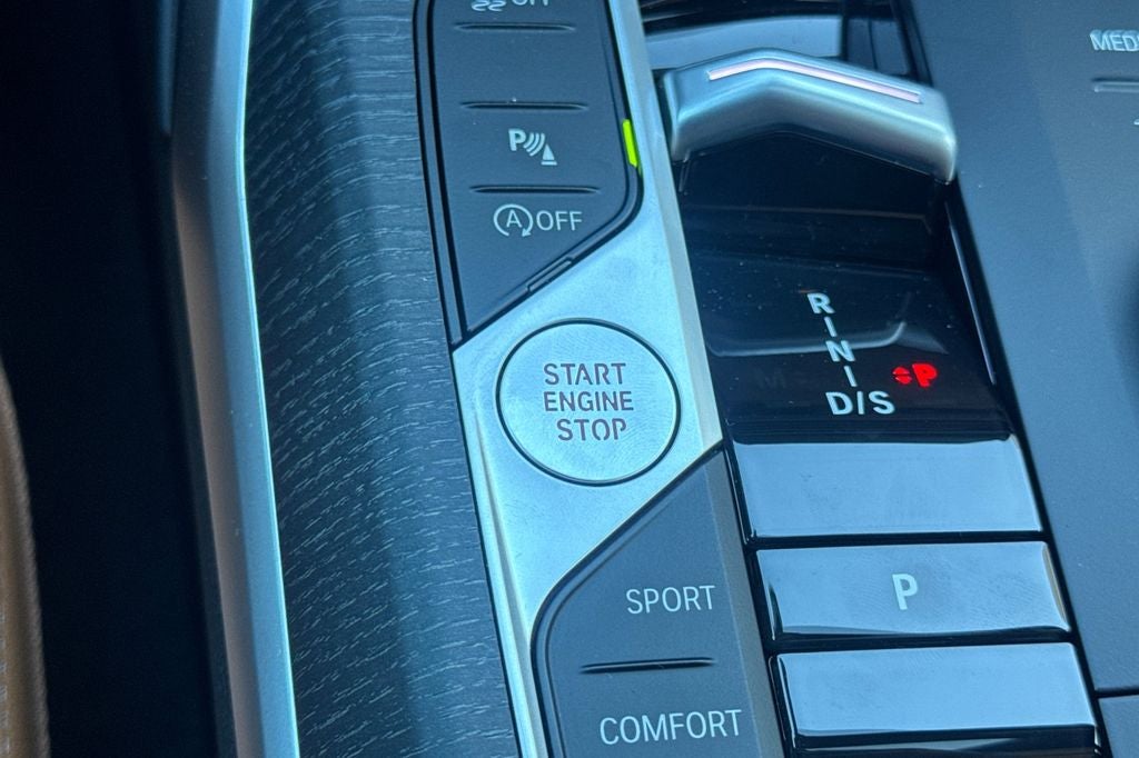 2026 BMW 3 Series 330i