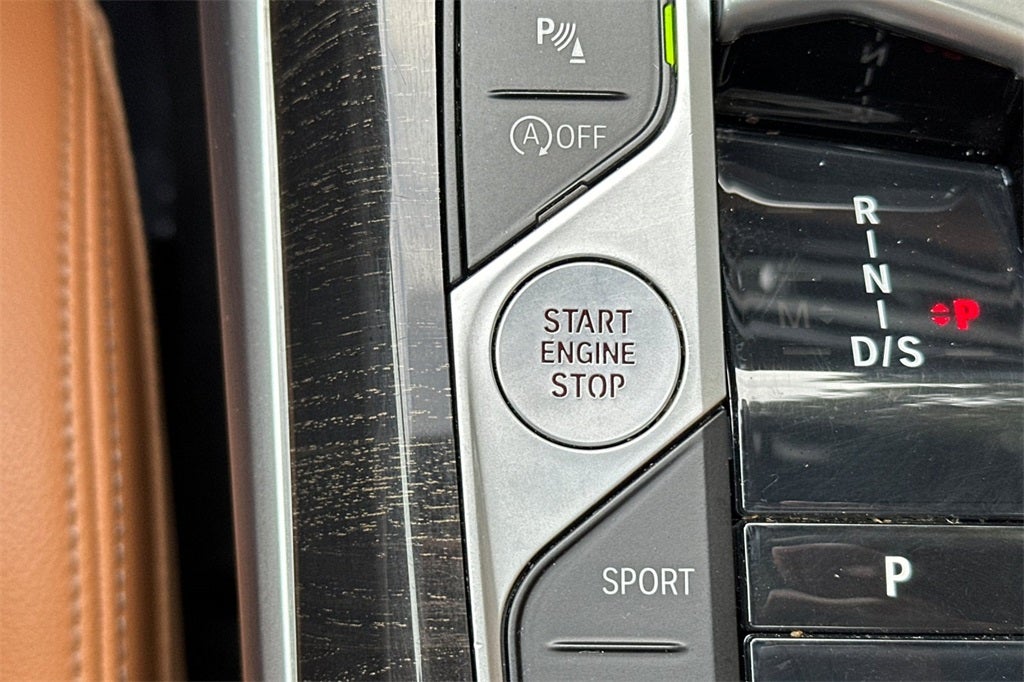 2023 BMW 3 Series 330i